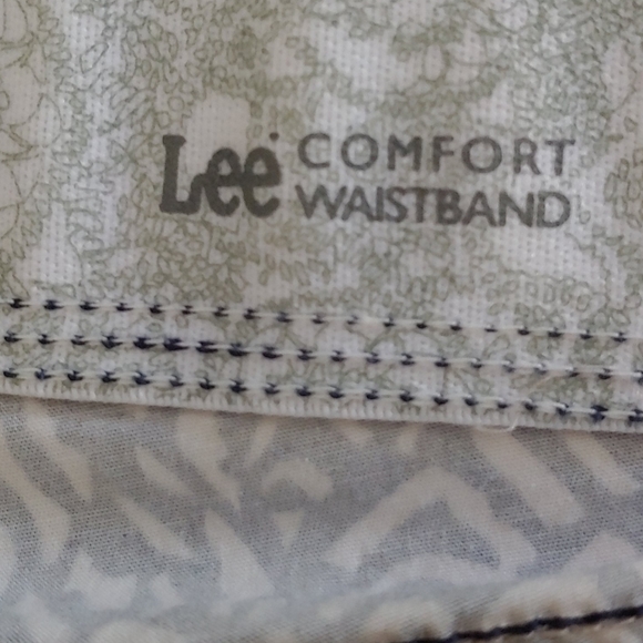 Shorts - Picture 2 of 2